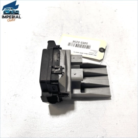 2007-2013 MERCEDES-BENZ S550 FRONT UNDER HOOD FUSE POWER JUNCTION BOX RELAY