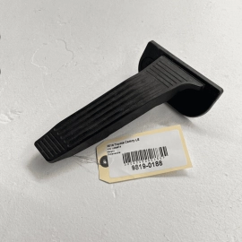TOYOTA CAMRY 2018 - 2021 GAS PEDAL ACCELERATOR THROTTLE SENSOR PAD OEM