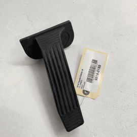TOYOTA CAMRY 2018 - 2021 GAS PEDAL ACCELERATOR THROTTLE SENSOR PAD OEM
