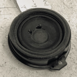 2015 - 2018 AUDI Q3 REAR RIGHT QUARTER D PILLAR TRIM BOSE SPEAKER PASSENGER