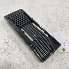 15-18 AUDI Q3 ENGINE AIR FILTER BOX INSERT COVER HOUSING GRILLE OEM 3C01296