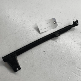2007-2010 Hyundai Elantra Rear Left Driver Door Window Glass Guide Channel 