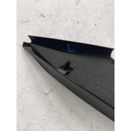 VOLKSWAGEN ATLAS FRONT LEFT DOOR CORNER MOLDING COVER OEM 2018-2021 3CN8379