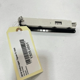 2017 - 2019 AUDI Q7 TRUNK RIGHT PASSENGER SIDE INTERIOR LED LIGHT LAMP OEM