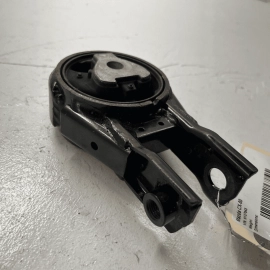 2023 MAZDA CX-50 ENGINE REAR RUBBER MOUNT NO.1 SUPPORT ROD OEM - 15K MILES 