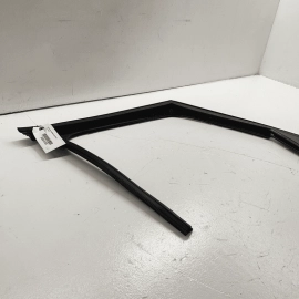 FRONT PASSENGER SIDE RUN CHANNEL WEATHERSTRIP SEAL OEM Mini Countryman R60 