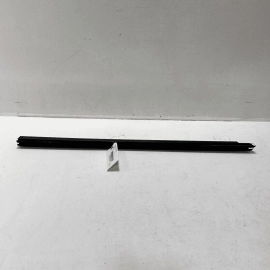 TOYOTA CAMRY 2018-2020 FRONT DRIVER SIDE DOOR WINDOW INNER WEATHERSTRIP SEA