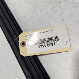 TOYOTA CAMRY 2018-2020 FRONT DRIVER SIDE DOOR WINDOW INNER WEATHERSTRIP SEA