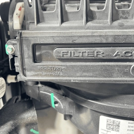 2018 - 2019 GMC TERRAIN HVAC AC CLIMATE HEATER BLOWER MOTOR HOUSING BOX OEM