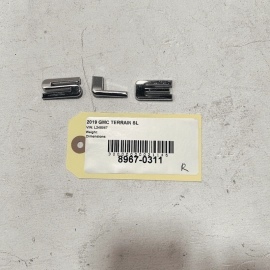 SCRATCHED! 2018-2023 GMC TERRAIN REAR RIGHT SIDE QUARTER SLE LOGO EMBLEM OE