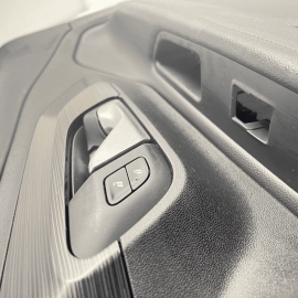 GMC TERRAIN 2018 - 2020 FRONT PASSENGER SIDE INTERIOR DOOR TRIM COVER PANEL