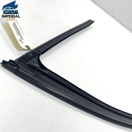 07-13 MERCEDES S550 W221 PASSENGER FRONT DOOR GLASS RUN CHANNEL WEATHERSTRI