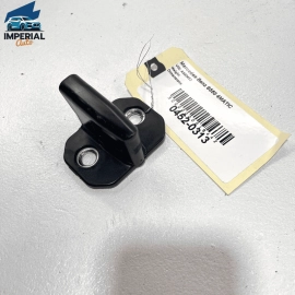 07-13 MERCEDES S550 W221 FRONT OR REAR DOOR LOCK STRIKER CATCH PLATE EYE OE
