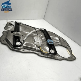 07-13 MERCEDES S550 W221 FRONT PASSENGER DOOR WINDOW REGULATOR & CARRIER OE