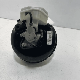 2011-2017 VOLKSWAGEN TOUAREG BRAKE MASTER CYLINDER & BOOSTER & RESERVOIR OE