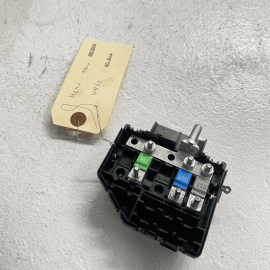 2010-2012 Mercedes X164 GL450 Junction Block Fuse Relay Jump Starting Point