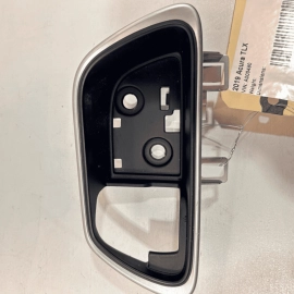 2018 - 2020 ACURA TLX CASE INNER HANDLE REAR DOOR RIGHT PASSENGER SIDE OEM 2018 - 2020 ACURA TLX CASE INNER HANDLE REAR DOOR RIGHT PASSENGER SIDE OEM