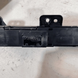 KIA RIO LX 2018-2023 PASSENGER INDICATOR & HAZARD LIGHT CONTROL SWITCH OEM