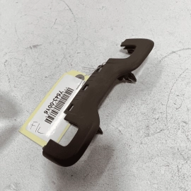 17-19 AUDI Q7 PREMIUM FRONT LEFT DRIVER SEAT HEADREST BRACKET INNER COVER O 17-19 AUDI Q7 PREMIUM FRONT LEFT DRIVER SEAT HEADREST BRACKET INNER COVER O