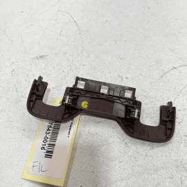 17-19 AUDI Q7 PREMIUM FRONT LEFT DRIVER SEAT HEADREST BRACKET INNER COVER O 17-19 AUDI Q7 PREMIUM FRONT LEFT DRIVER SEAT HEADREST BRACKET INNER COVER O