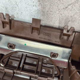 2017-2019 AUDI Q7 PREMIUM PLUS FRONT LEFT SEAT HEADREST BRACKET OUTER COVER 2017-2019 AUDI Q7 PREMIUM PLUS FRONT LEFT SEAT HEADREST BRACKET OUTER COVER