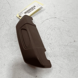 2017-2019 AUDI Q7 PREMIUM PLUS FRONT LEFT SEAT HEADREST BRACKET OUTER COVER 2017-2019 AUDI Q7 PREMIUM PLUS FRONT LEFT SEAT HEADREST BRACKET OUTER COVER