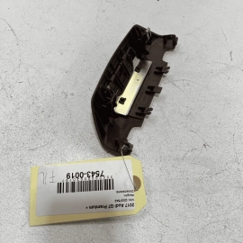 2017-2019 AUDI Q7 PREMIUM PLUS FRONT LEFT SEAT HEADREST BRACKET OUTER COVER 2017-2019 AUDI Q7 PREMIUM PLUS FRONT LEFT SEAT HEADREST BRACKET OUTER COVER