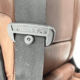 AUDI Q7 PREMIUM 2017-19 REAR 2ND ROW CENTER MIDDLE SEAT COMPLETE & HEADREST