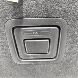 AUDI Q7 PREMIUM 2017-2019 2ND ROW LEFT DRIVER SIDE SEAT COMPLETE & HEADREST