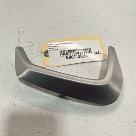 SCRATCHED! 2018-23 GMC TERRAIN DASHBOARD RIGHT CENTER RADIO BEZEL MOLDING O