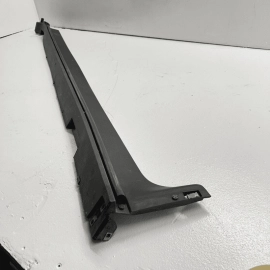 2018-2023 GMC TERRAIN LEFT DRIVER SIDE ROCKER PANEL MOLDING SKIRT TRIM OEM