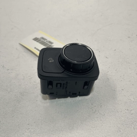 2018 - 2021 GMC TERRAIN FRONT CONSOLE NAVIGATION CONTROL SWITCH OEM 8440259