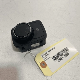2018 - 2021 GMC TERRAIN FRONT CONSOLE NAVIGATION CONTROL SWITCH OEM 8440259