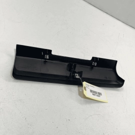 2018-2023 GMC TERRAIN FRONT PASSENGER SIDE A/C HEATER CABIN AIR INTAKE COVE