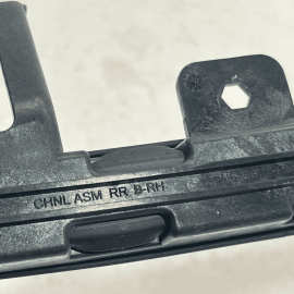 2018-2023 GMC TERRAIN REAR RIGHT DOOR WINDOW GLASS REARWARD GUIDE CHANNEL O