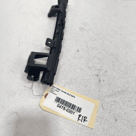 2018-2023 GMC TERRAIN REAR RIGHT DOOR WINDOW GLASS REARWARD GUIDE CHANNEL O