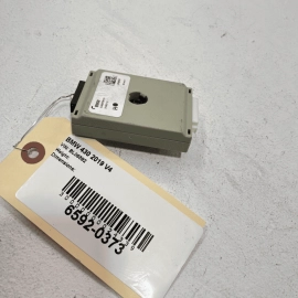 2017-2020 BMW 430i 328i GT F34 RADIO ANTENNA SUPPRESSION FILTER MODULE UNIT