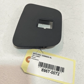 2018 - 2020 GMC TERRAIN CONSOLE BACK USB ADAPTER CHARGING PORT COVER TRIM O