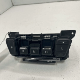 2018 - 2023 GMC TERRAIN FRONT CONSOLE TRANSMISSION SHIFTER GEAR SELECTOR OE