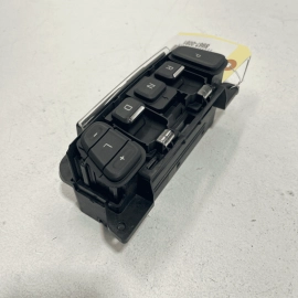 2018 - 2023 GMC TERRAIN FRONT CONSOLE TRANSMISSION SHIFTER GEAR SELECTOR OE