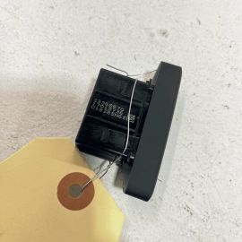 DAMAGE! 2018 - 2022 GMC TERRAIN DASH DASHBOARD HAZARD LIGHT CONTROL SWITCH 