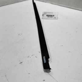 2017-2023 Audi Q7 Premium Rear Passenger Side Door Window Glass Belt Moldin