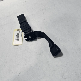 Rear Left  / Driver Side Seat Belt Safety Buckle GMC Terrain 2018-2020 OEM