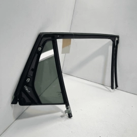 18-23 GMC TERRAIN REAR DRIVER SIDE DOOR WINDOW RUN CHANNEL W/FIXED GLASS OE