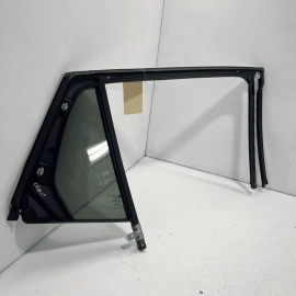18-23 GMC TERRAIN REAR DRIVER SIDE DOOR WINDOW RUN CHANNEL W/FIXED GLASS OE
