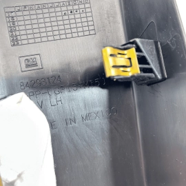 Front Left Door Sill Scuff Plate Trim Cover GMC Terrain 2018-2023 OEM