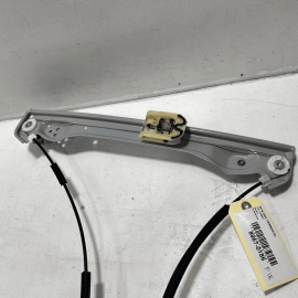 2018 - 2023 GMC TERRAIN FRONT PASSENGER SIDE DOOR WINDOW REGULATOR W/ MOTOR