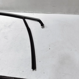 18-23 GMC TERRAIN FRONT PASSENGER DOOR GLASS RUN CHANNEL WEATHERSTRIP SEAL 