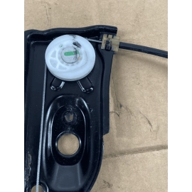 14-19 JEEP CHEROKEE REAR RIGHT DOOR WINDOW REGULATOR W/O MOTOR 68227458AA