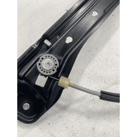 2018 - 2021 VOLKSWAGEN ATLAS FRONT LEFT DOOR WINDOW REGULATOR OEM 3CN837461